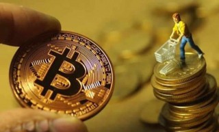新手玩虚拟币怎么买卖 2025年虚拟币在哪里买卖交易指南